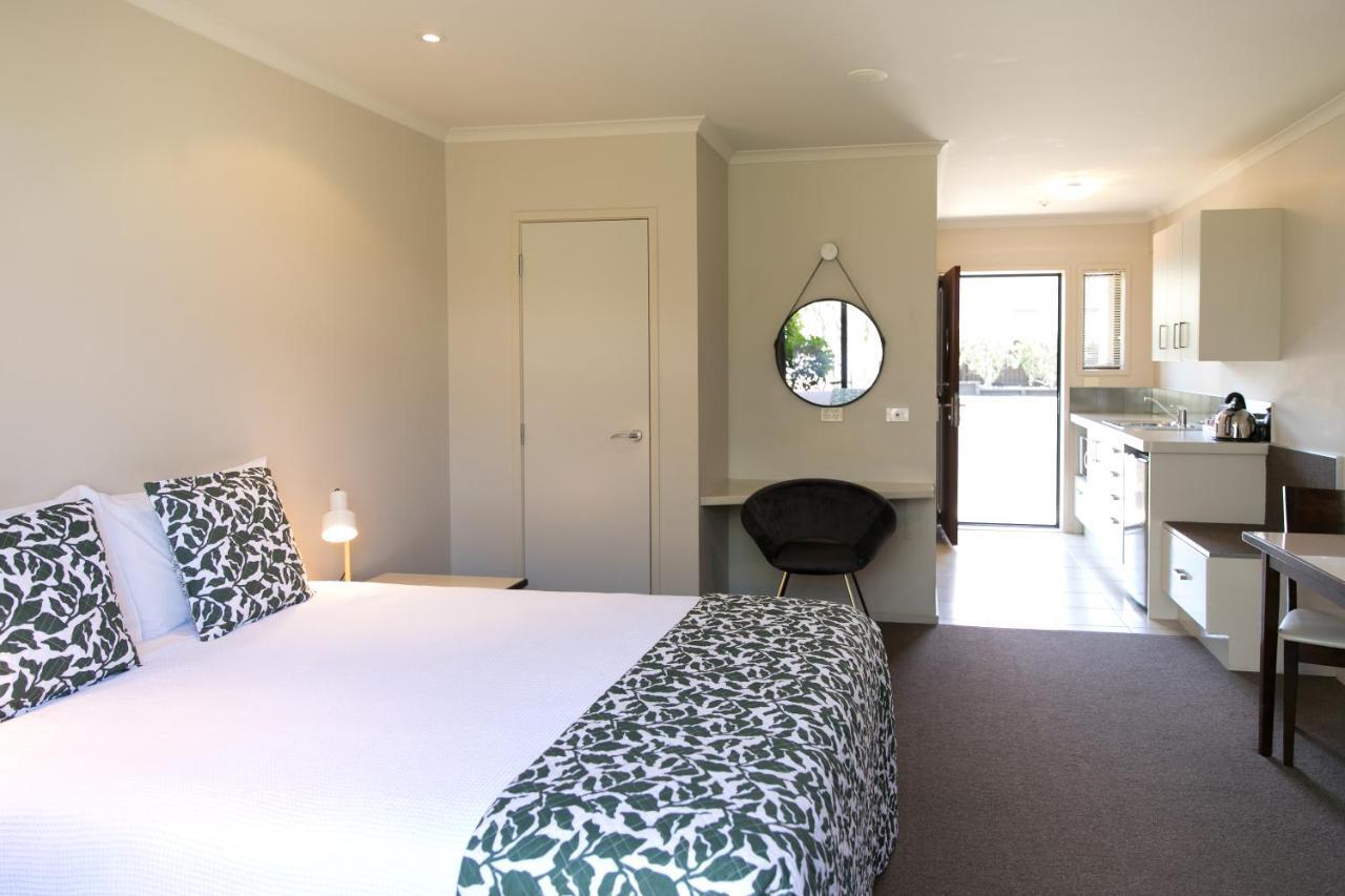 Alpine Lake Motel Taupo Exterior foto